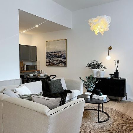 Todmorden Town Centre Apartment Exteriör bild