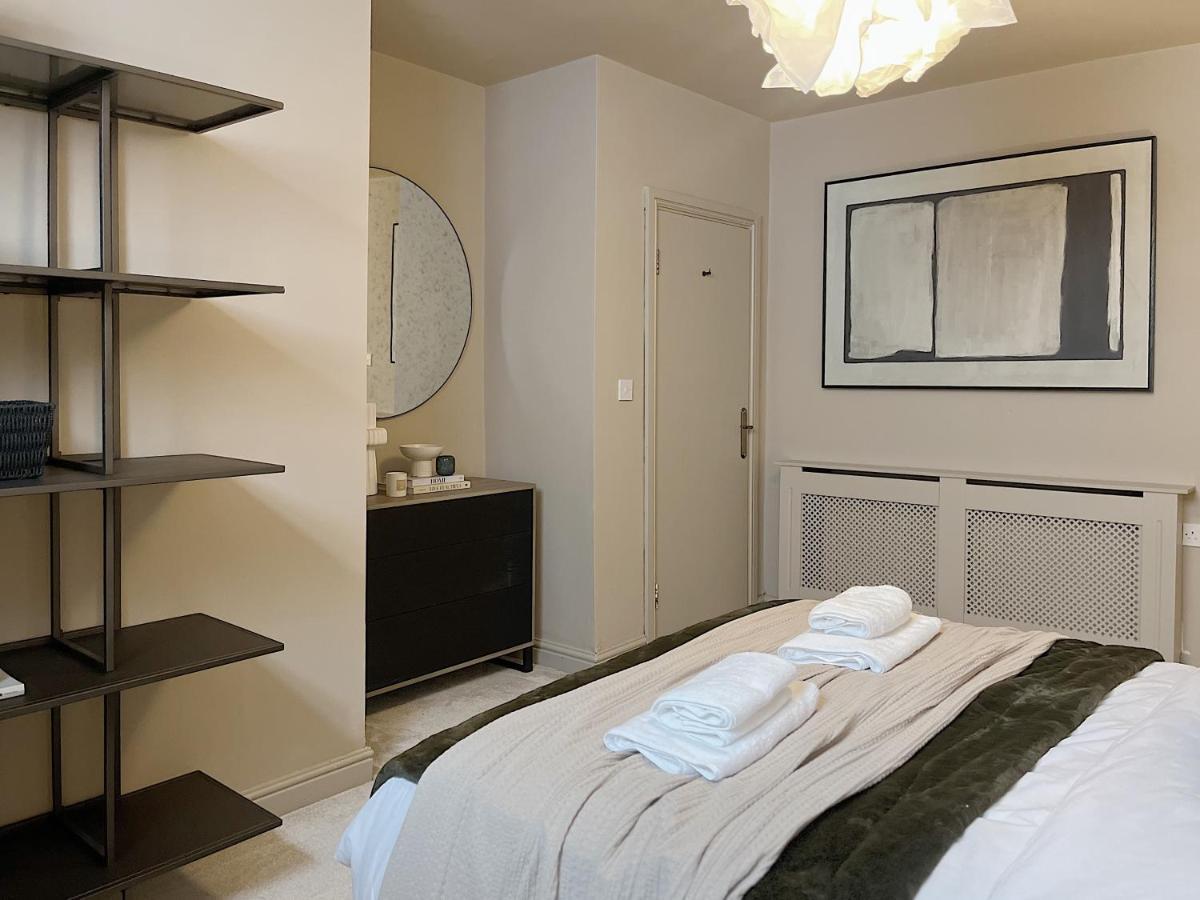 Todmorden Town Centre Apartment Exteriör bild