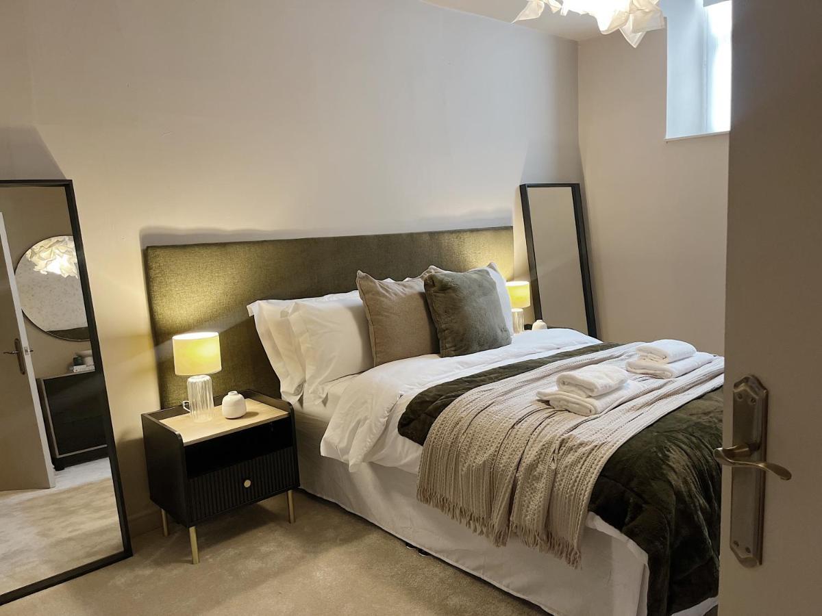 Todmorden Town Centre Apartment Exteriör bild